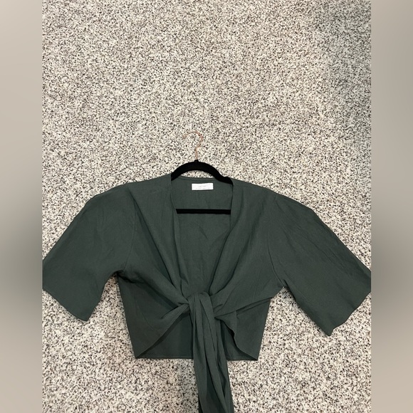 Oak and fort cropped tie front blouse - Picture 1 of 1